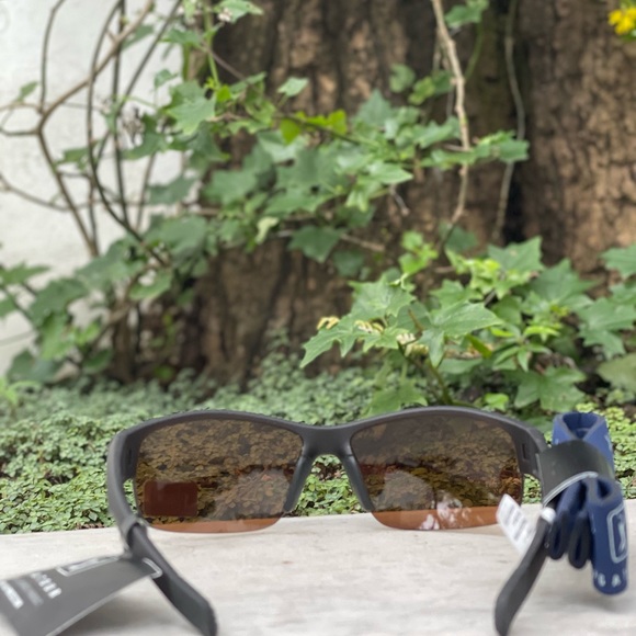 PGA Sunglasses - Picture 5 of 5